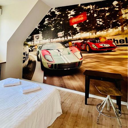 Man Cave Villa Le Mans Exteriör bild